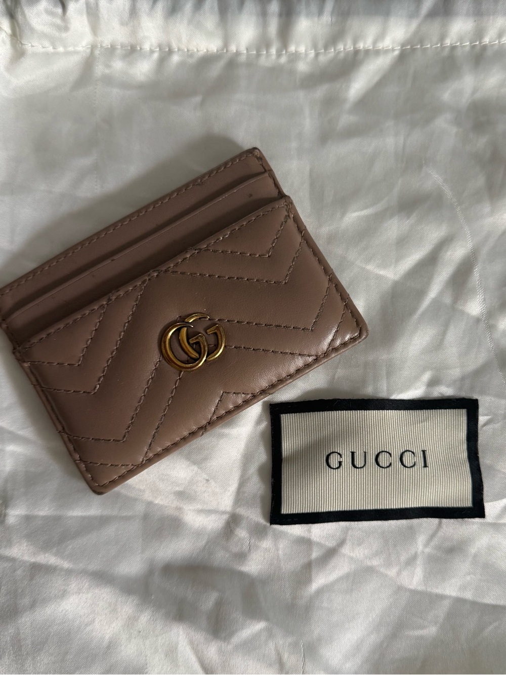 Gucci Beige-Pink GG Marmont Quilted Card Holder